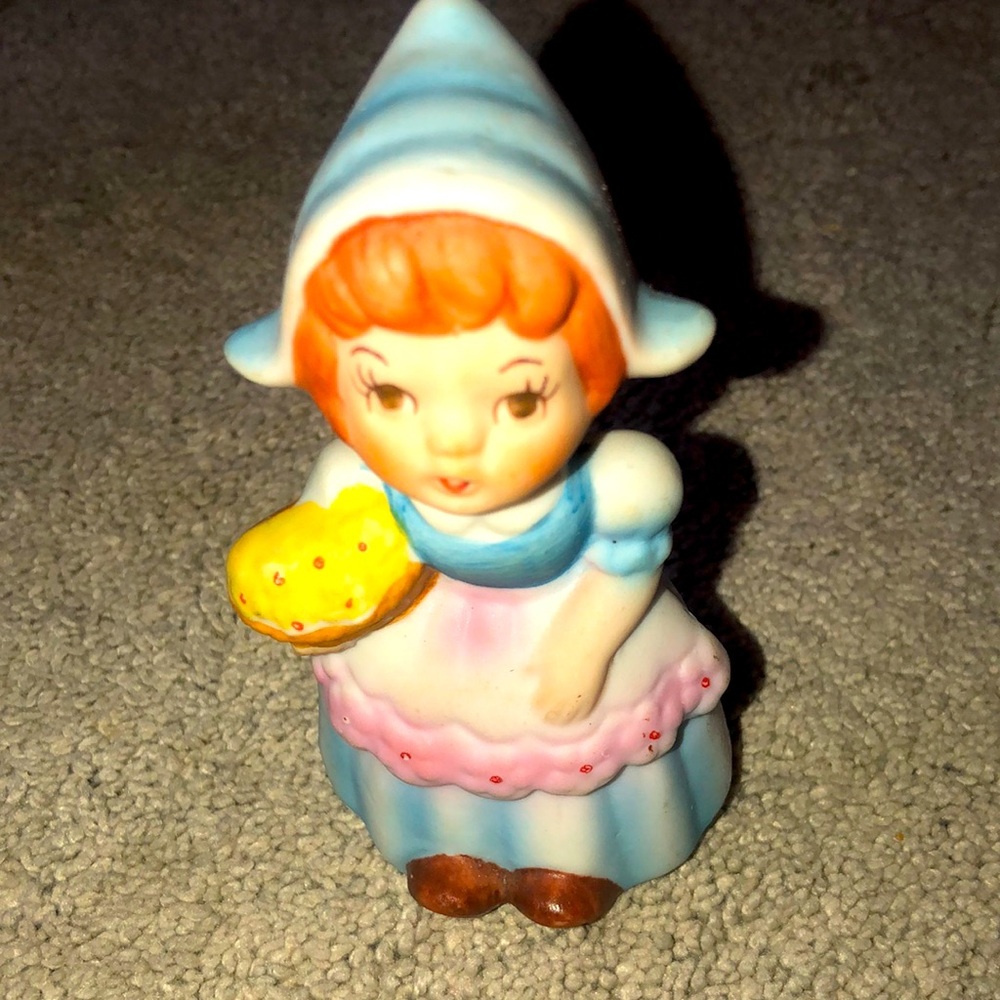 Vintage Enesco‎ Dutch Girl with Flowers Figurine